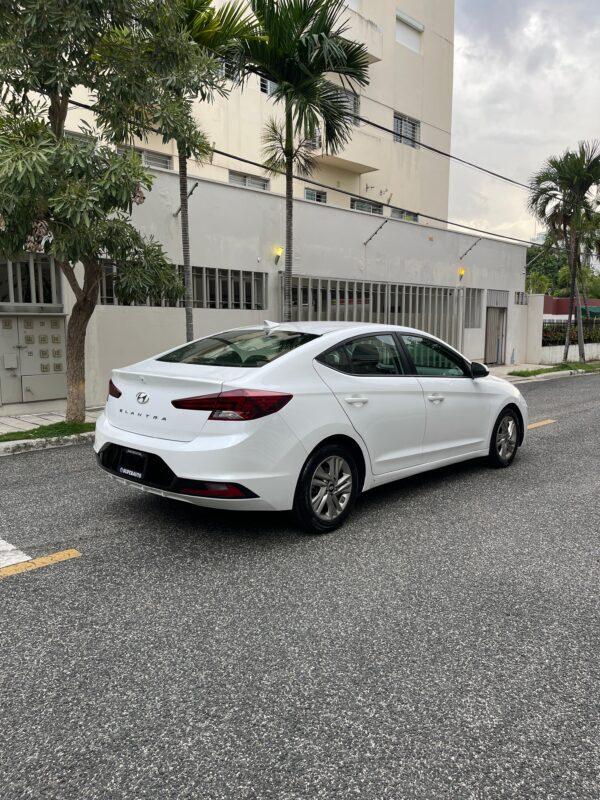 image-Hyundai-Elantra-2019